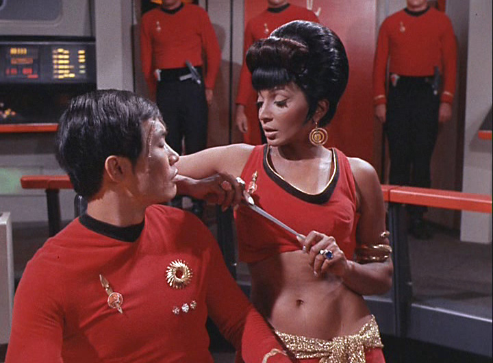 740full-nichelle-nichols.jpg