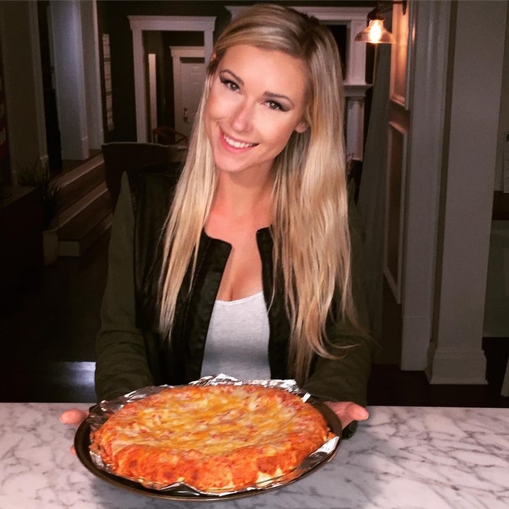 Picture of Noelle Foley.