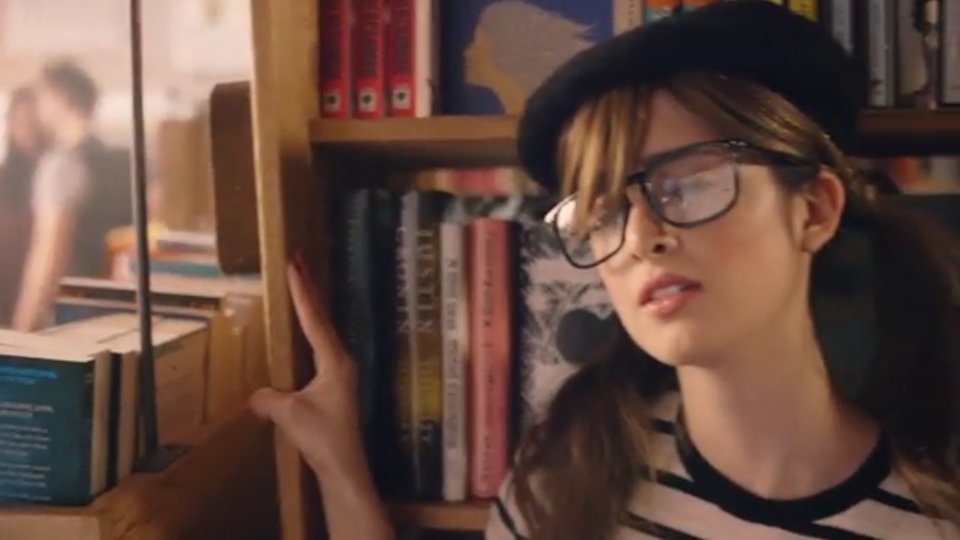 Laura Marano