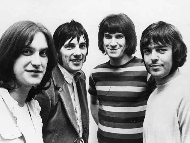 Picture Of The Kinks 7254