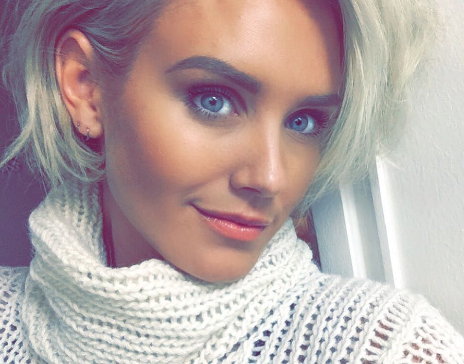 Nicky Whelan Nicky Whelan