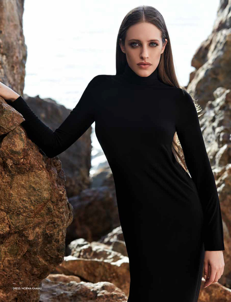 Carly Chaikin picture