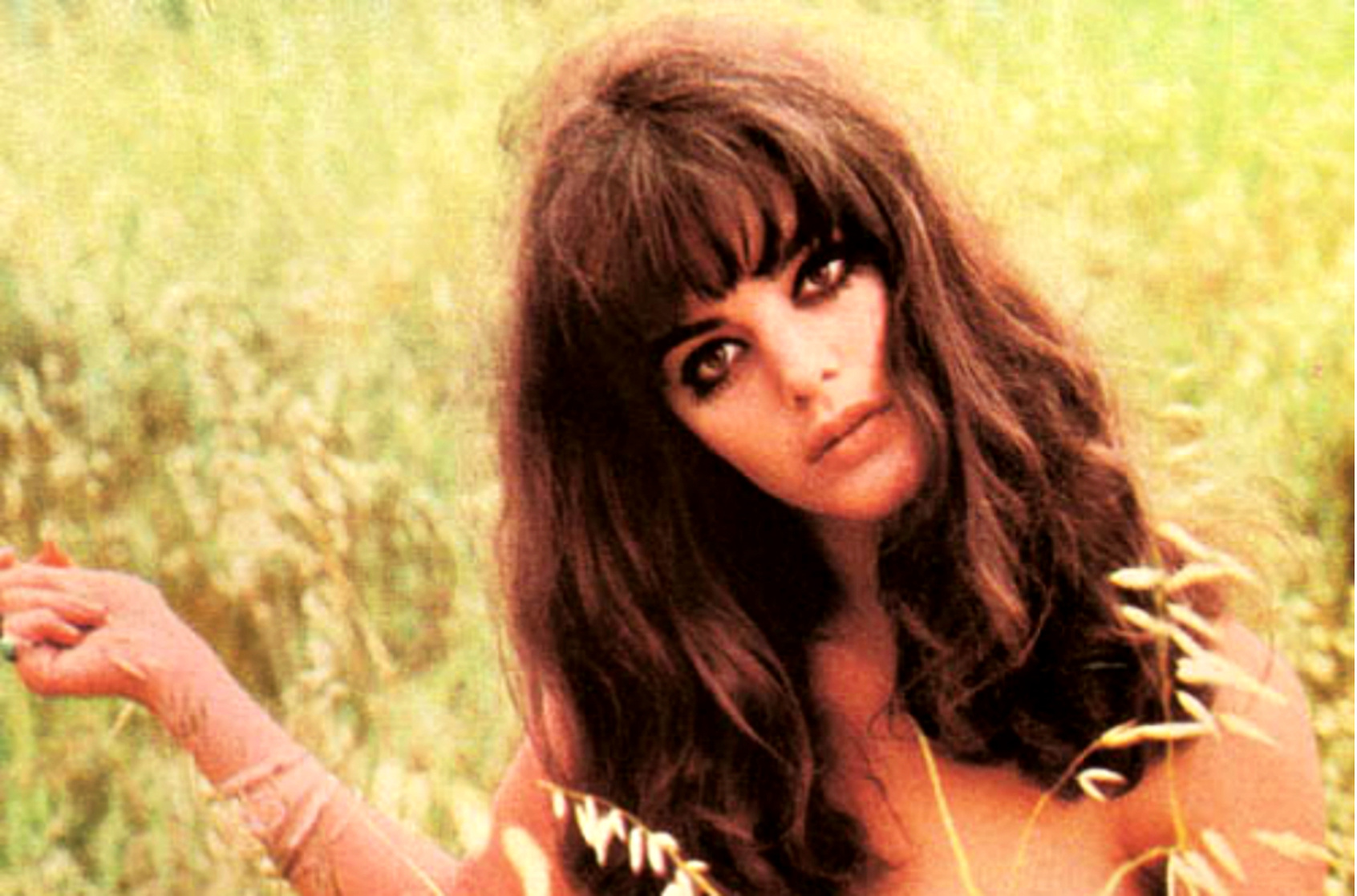 Tina Aumont Tina Aumont