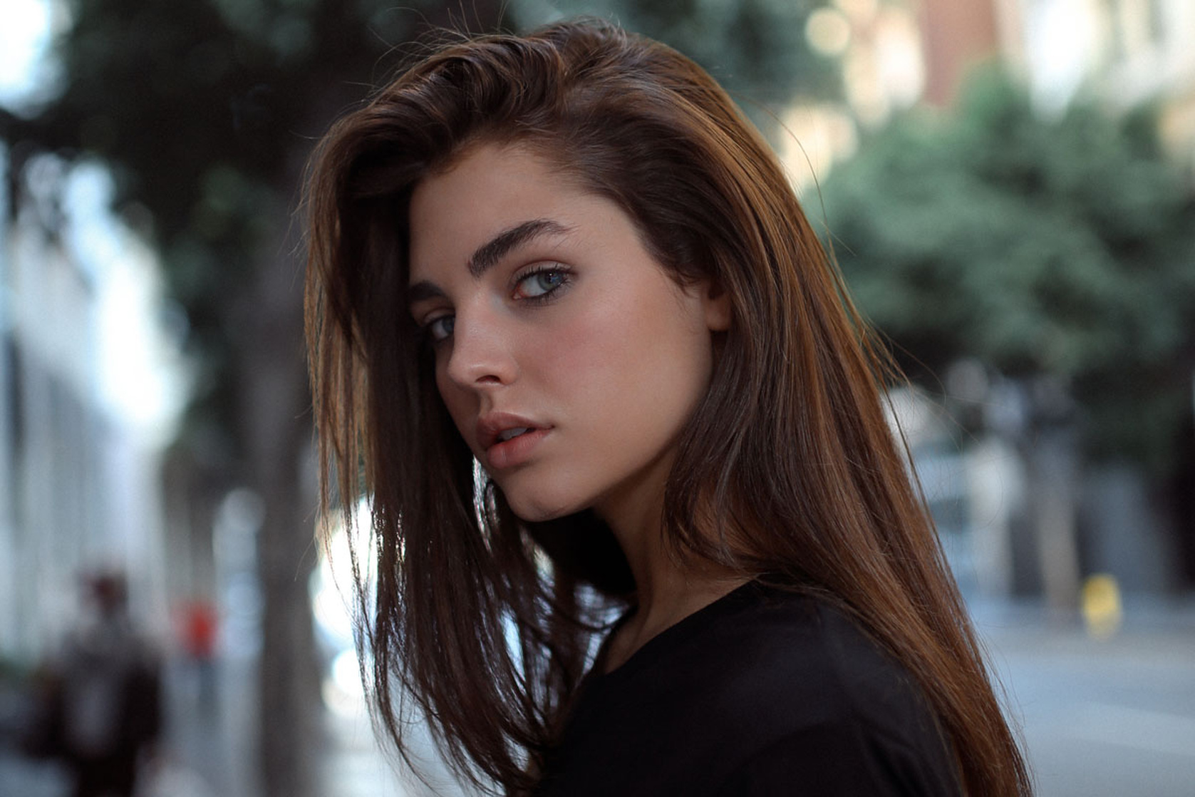 Ellie Martin Ellie Martin
