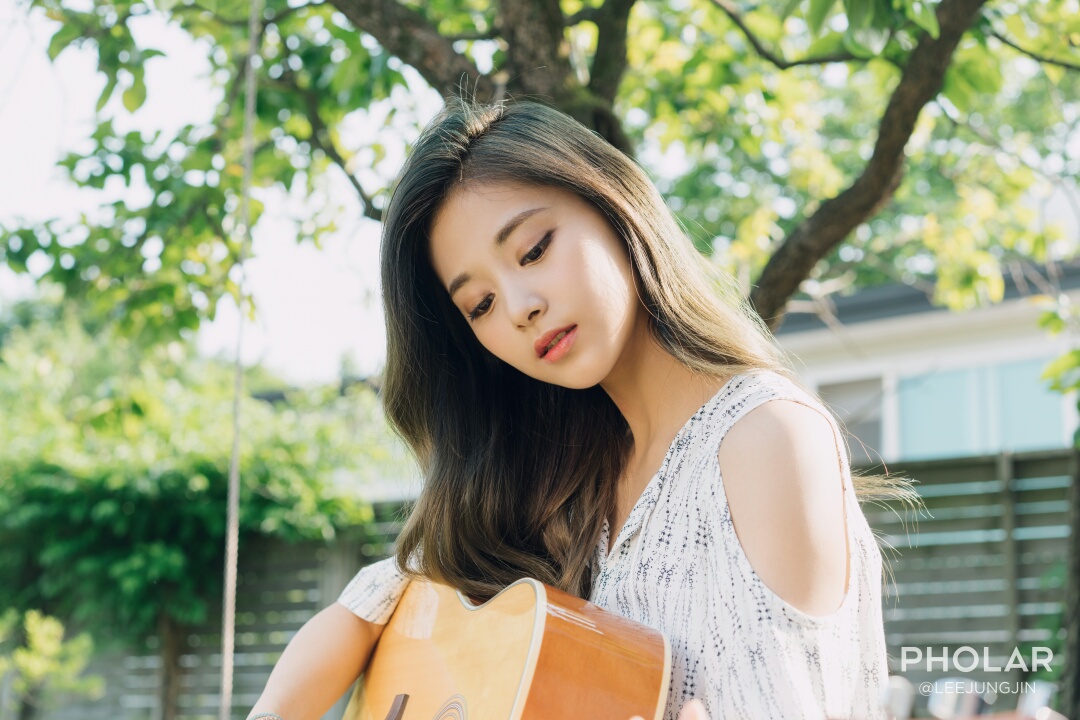 Chou Tzu-yu (Tzuyu) Chou Tzu-yu (Tzuyu)