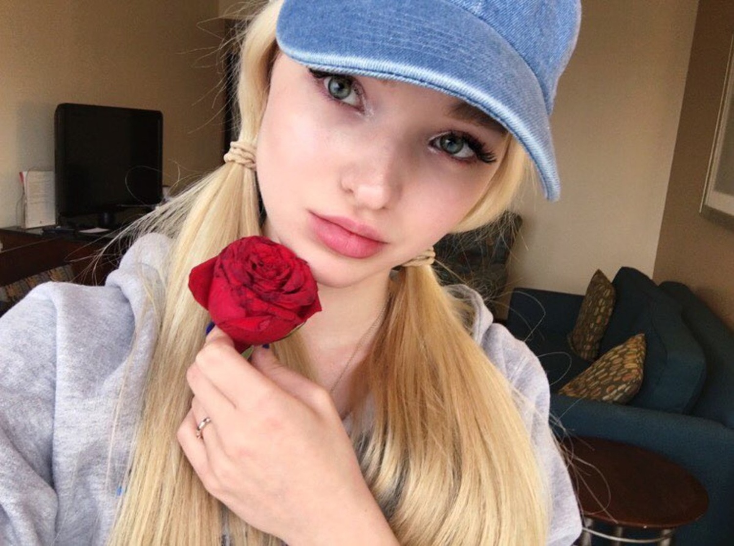 Dove Cameron