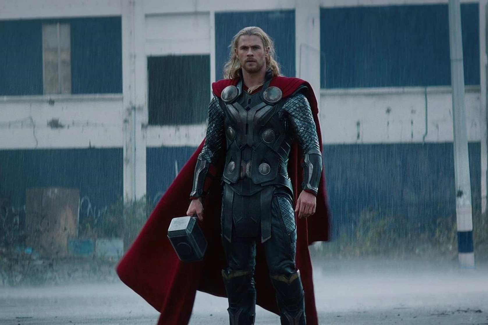 Thor (Chris Hemsworth)