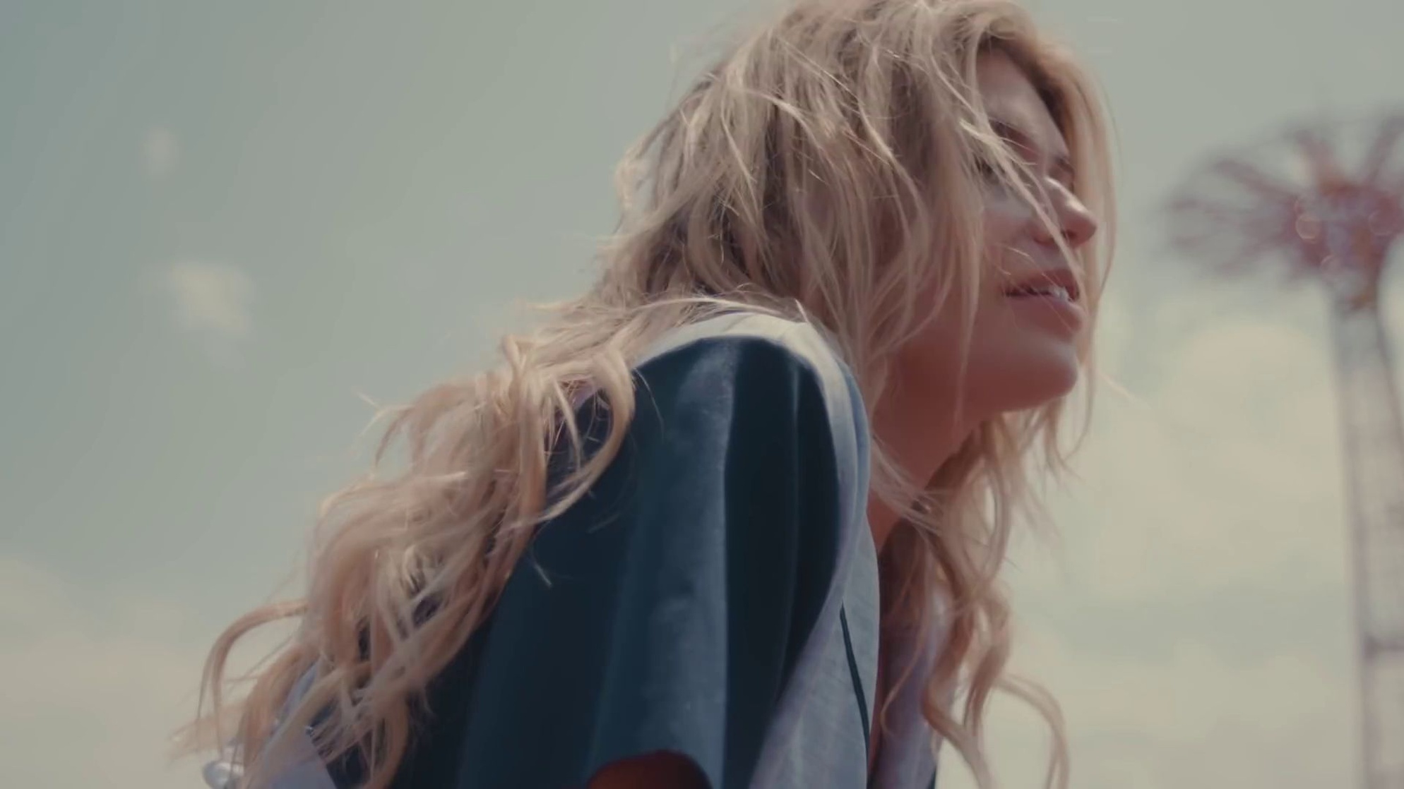 Samantha Hoopes Samantha Hoopes