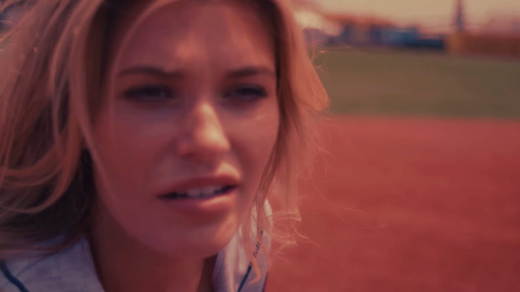 Samantha Hoopes Samantha Hoopes