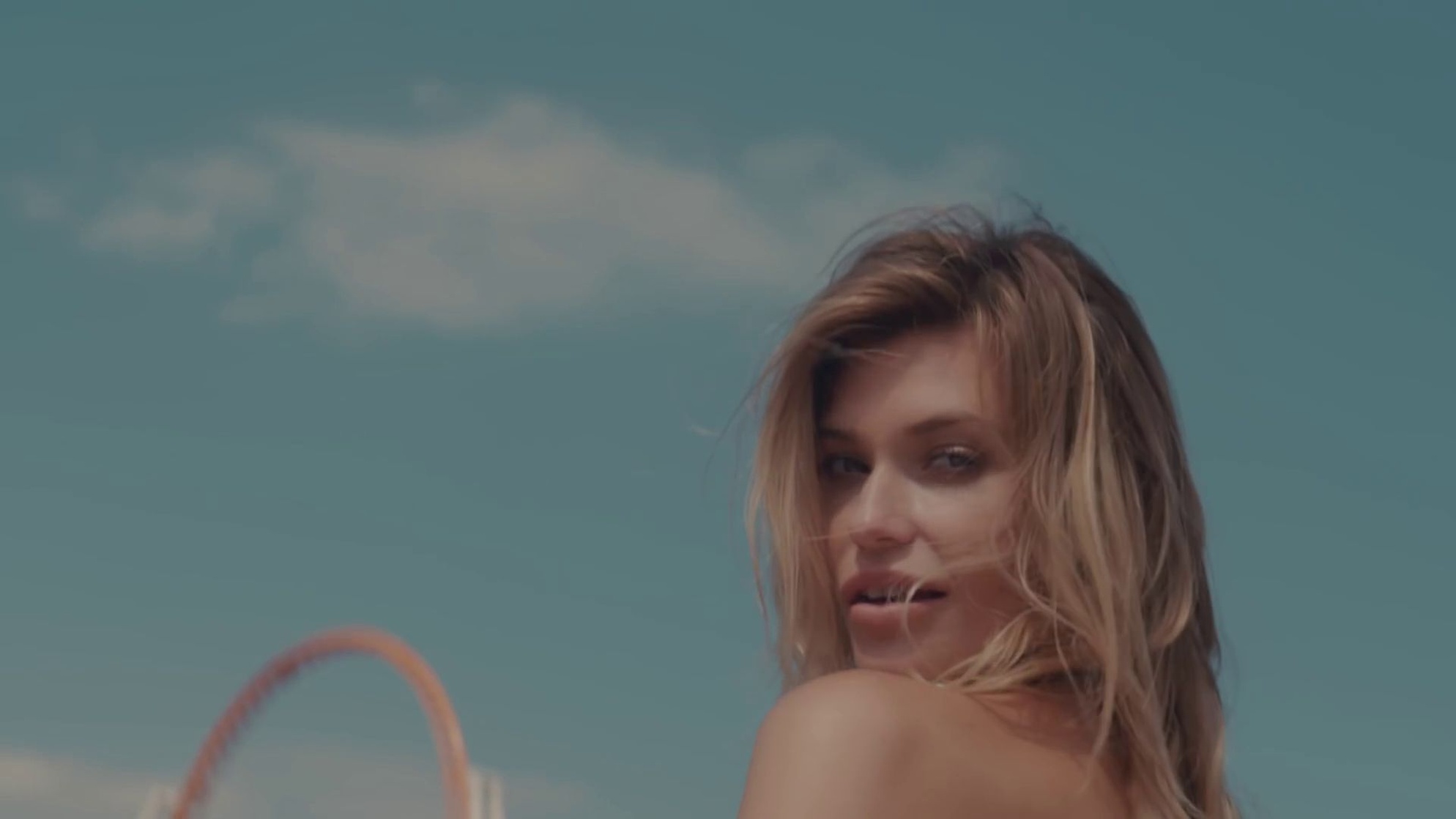 Samantha Hoopes Samantha Hoopes