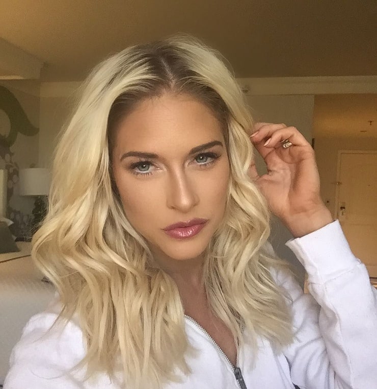 Barbie Blank picture