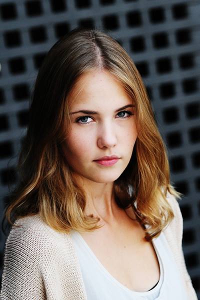 Annika Schrumpf Nackt Annika Schrumpf Nackt