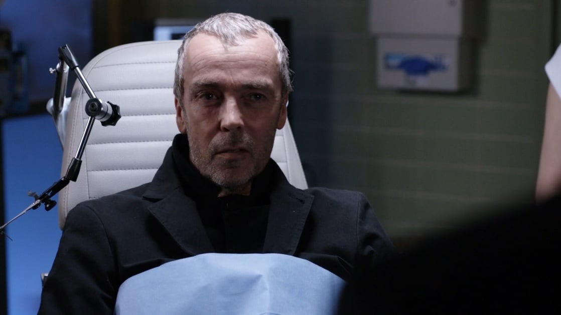 Holden Radcliffe (John Hannah)