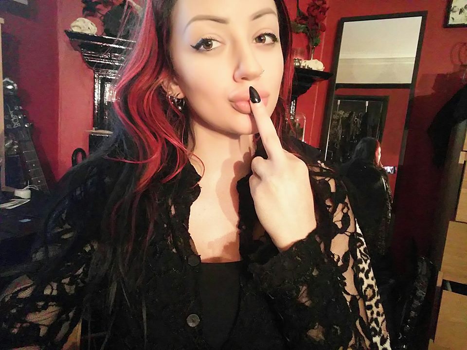 Dani Divine Image