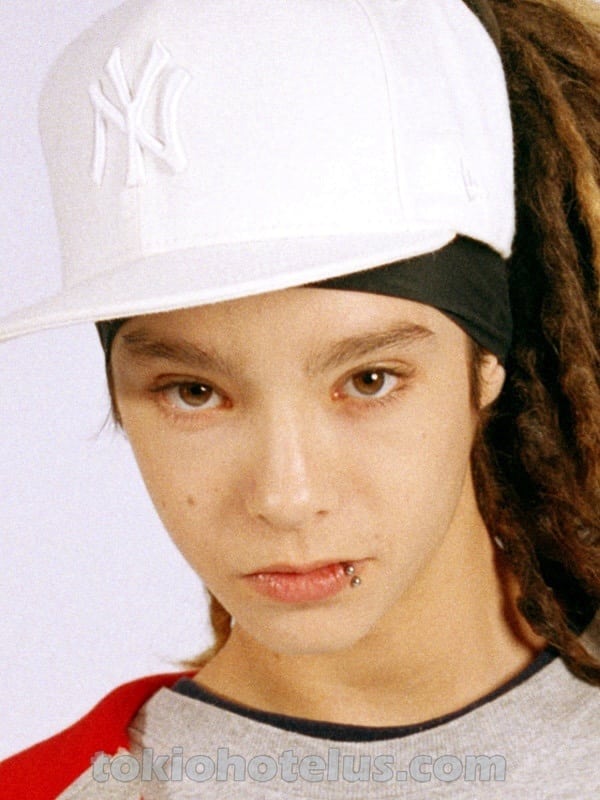 Том каулитц в 2010 году. Tom Kaulitz. Tom Kaulitz 2005. Tom Kaulitz 2007. Том Каулитц 2005.