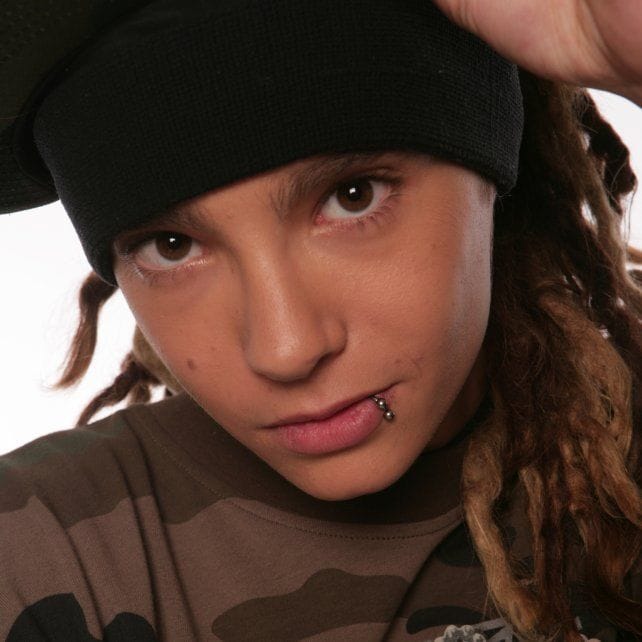 Песни тома каулитца. Tom Kaulitz 2007. Том Каулитц 2007. Том Каулитц 2009. Tom Kaulitz 2008.