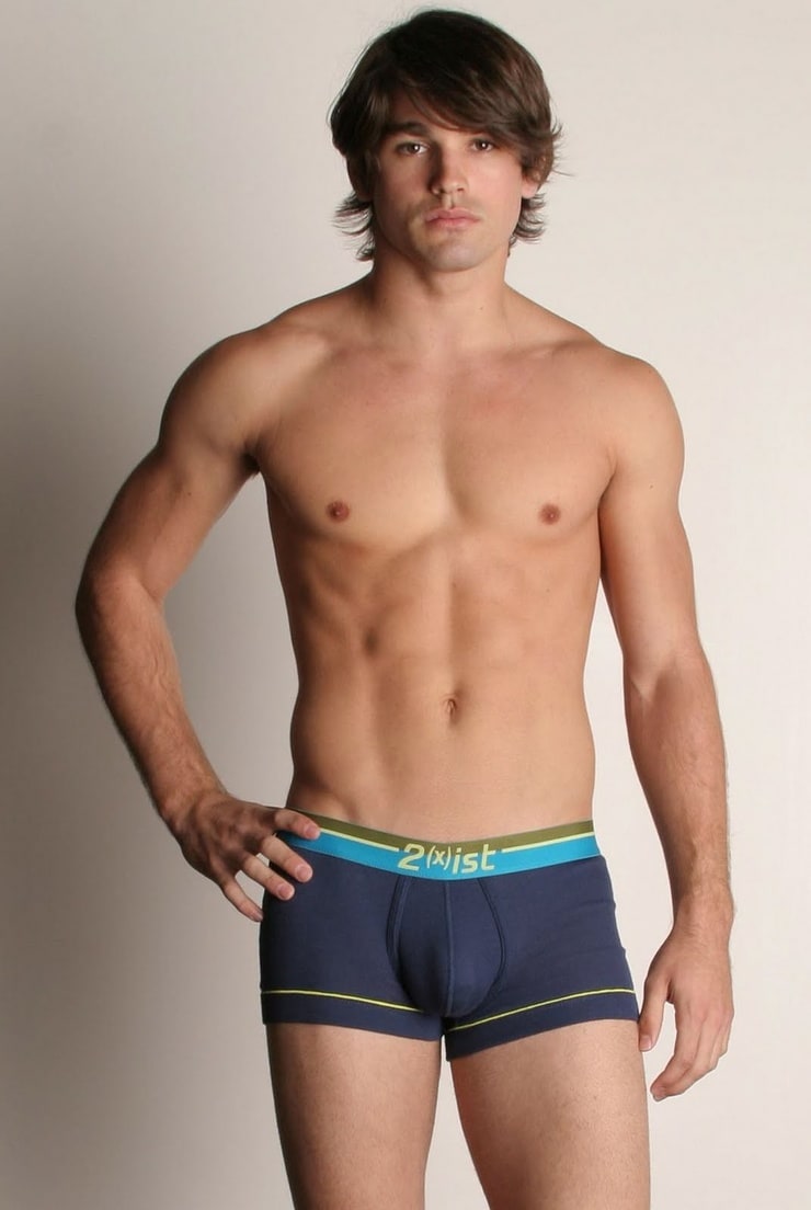 Picture of Justin Gaston.