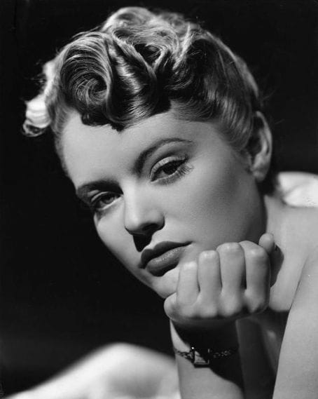 Alexis Smith picture