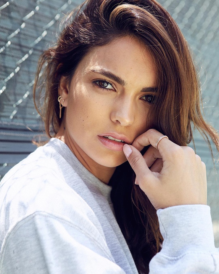 Picture of Kyra Santoro