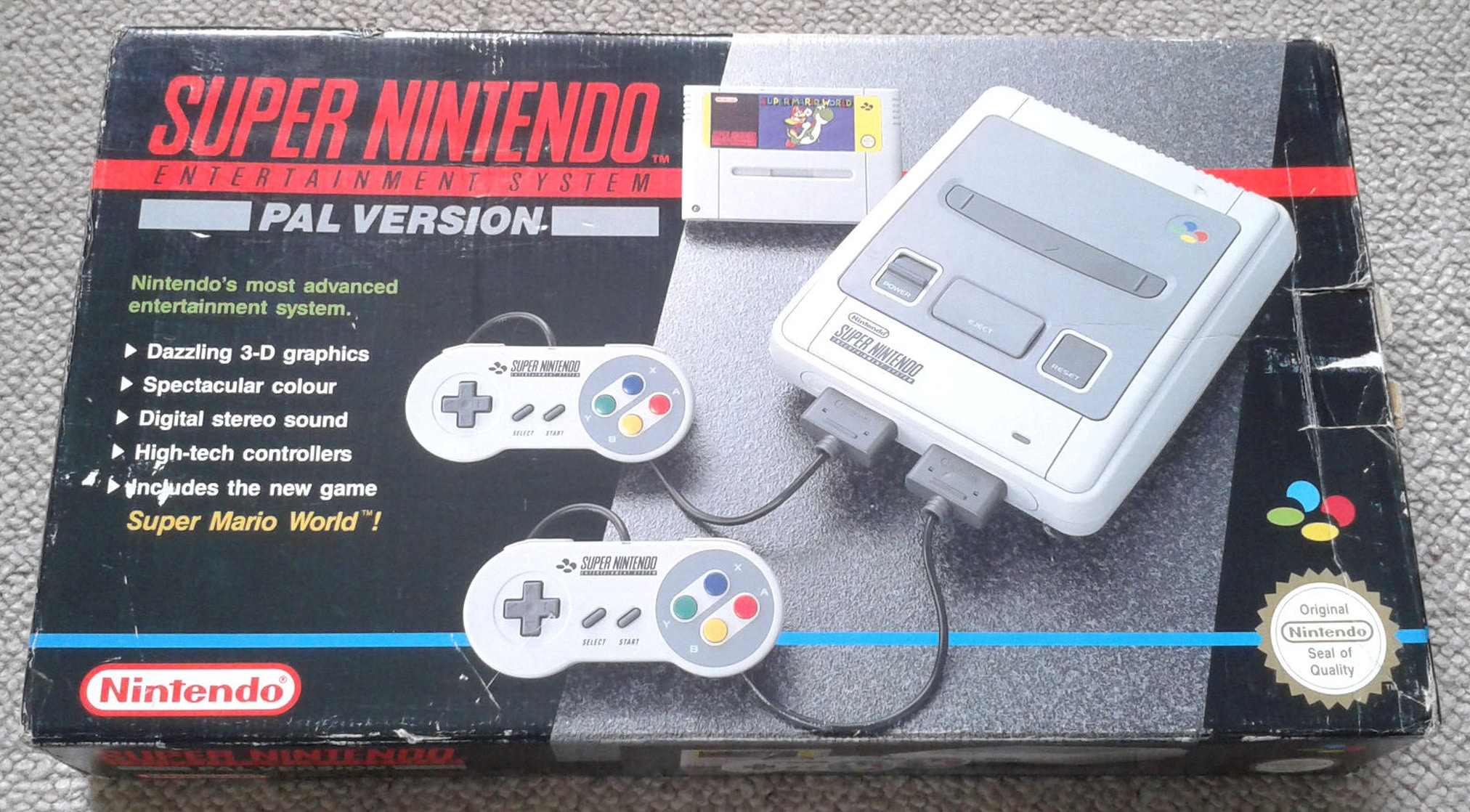 Picture of Super Nintendo Entertainment System (SNES)