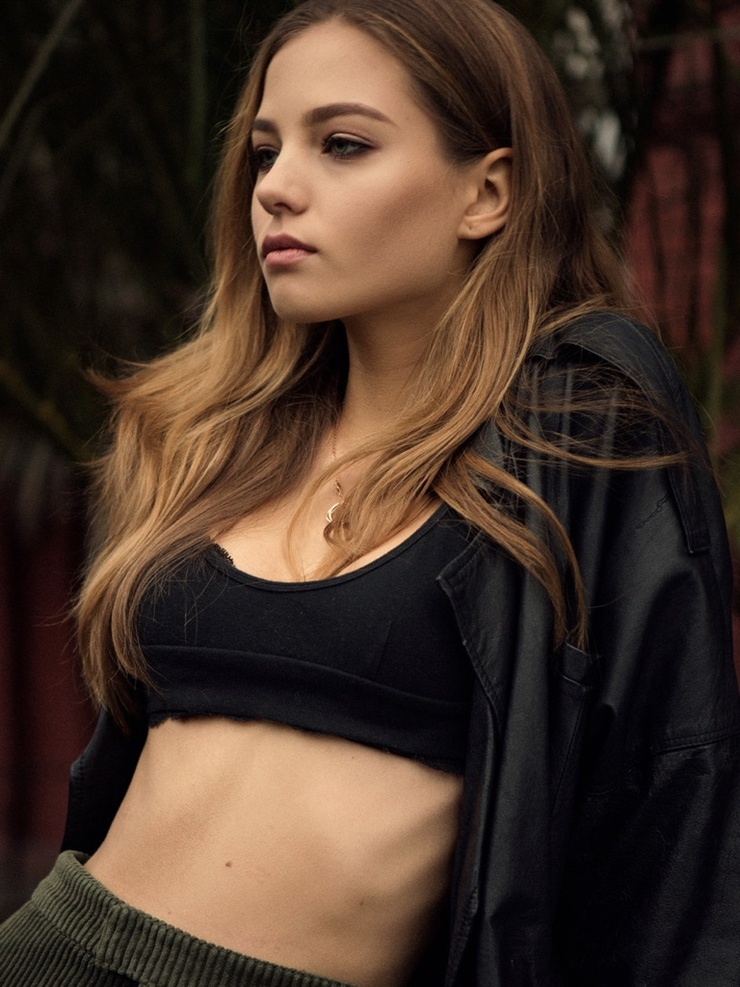 Fashion land lesya. Леся Лэнд. Lesya Kogura. Lesya Tasya. Lesya.barberoad