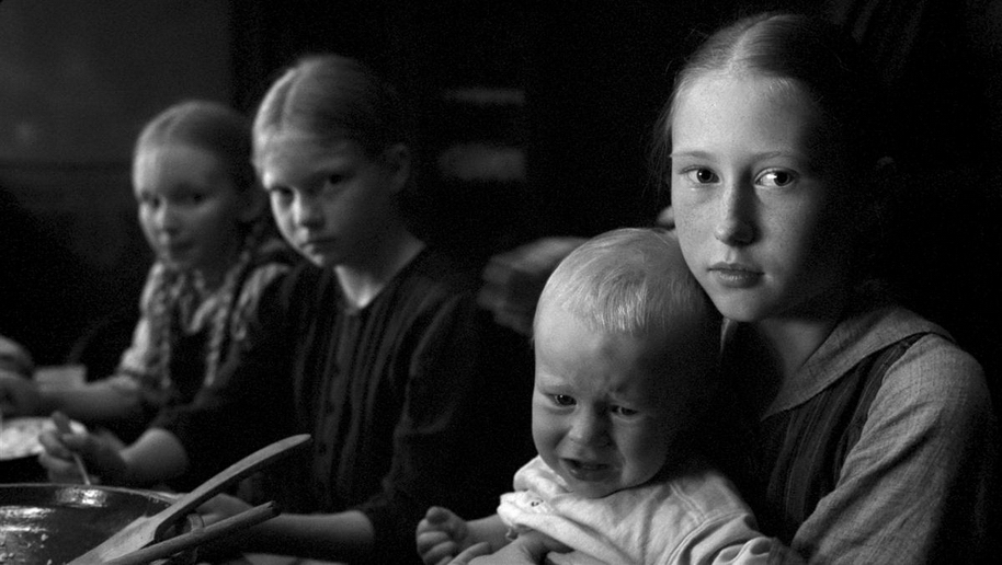 The White Ribbon (2009)