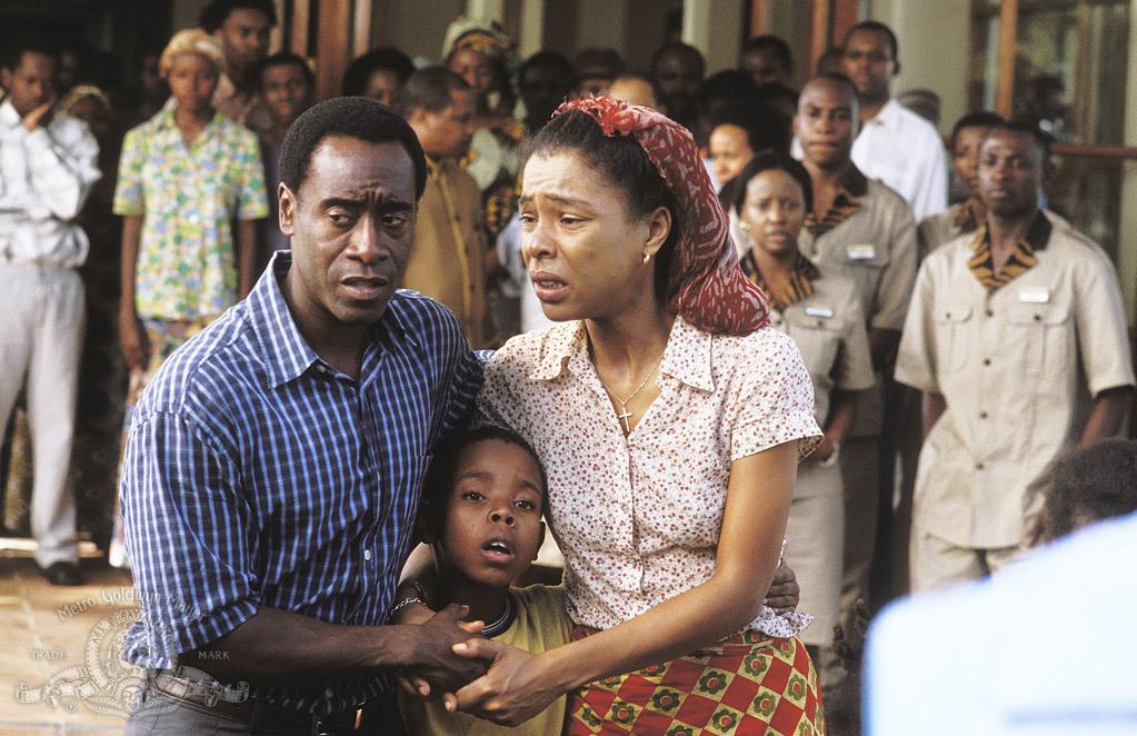 Hotel Rwanda (2004)