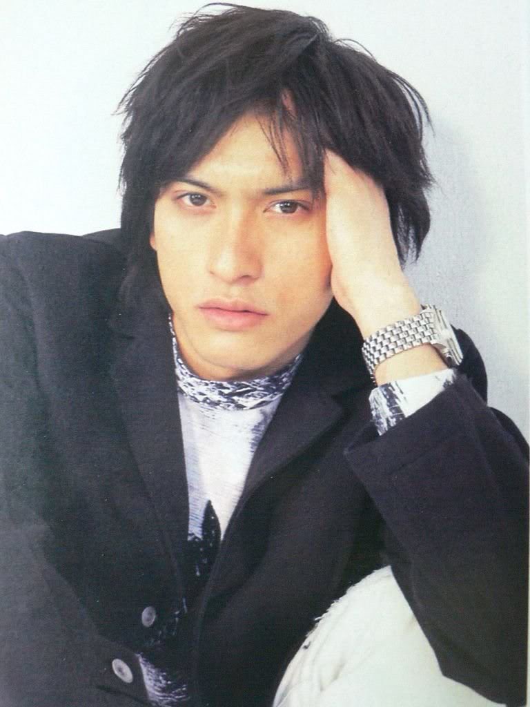 Tomoya Nagase