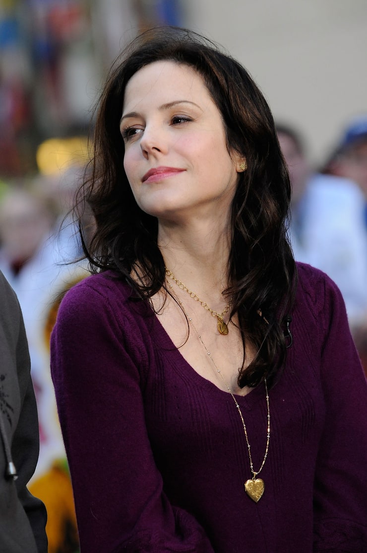 Mary-Louise Parker image.