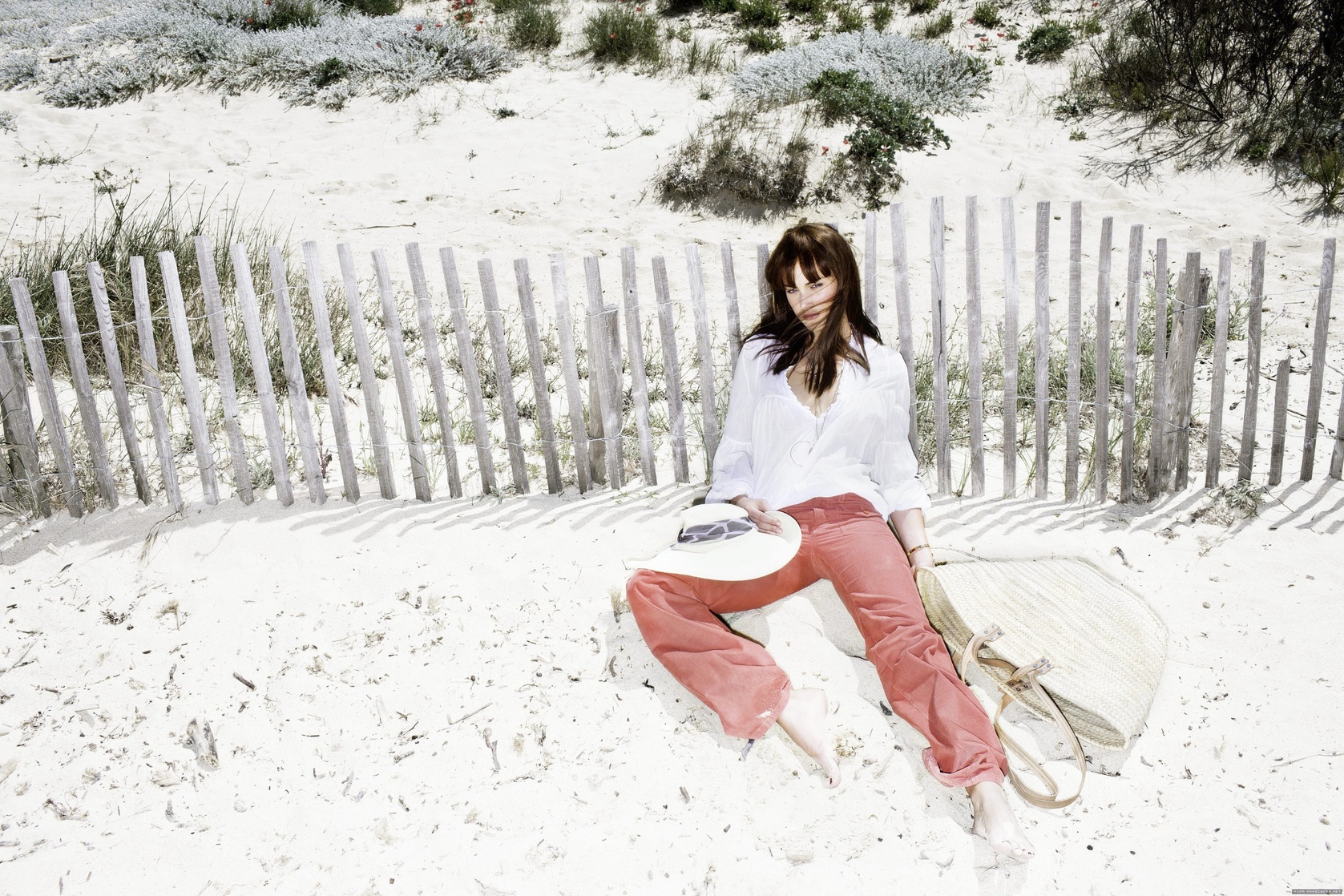 Nora Arnezeder Nora Arnezeder
