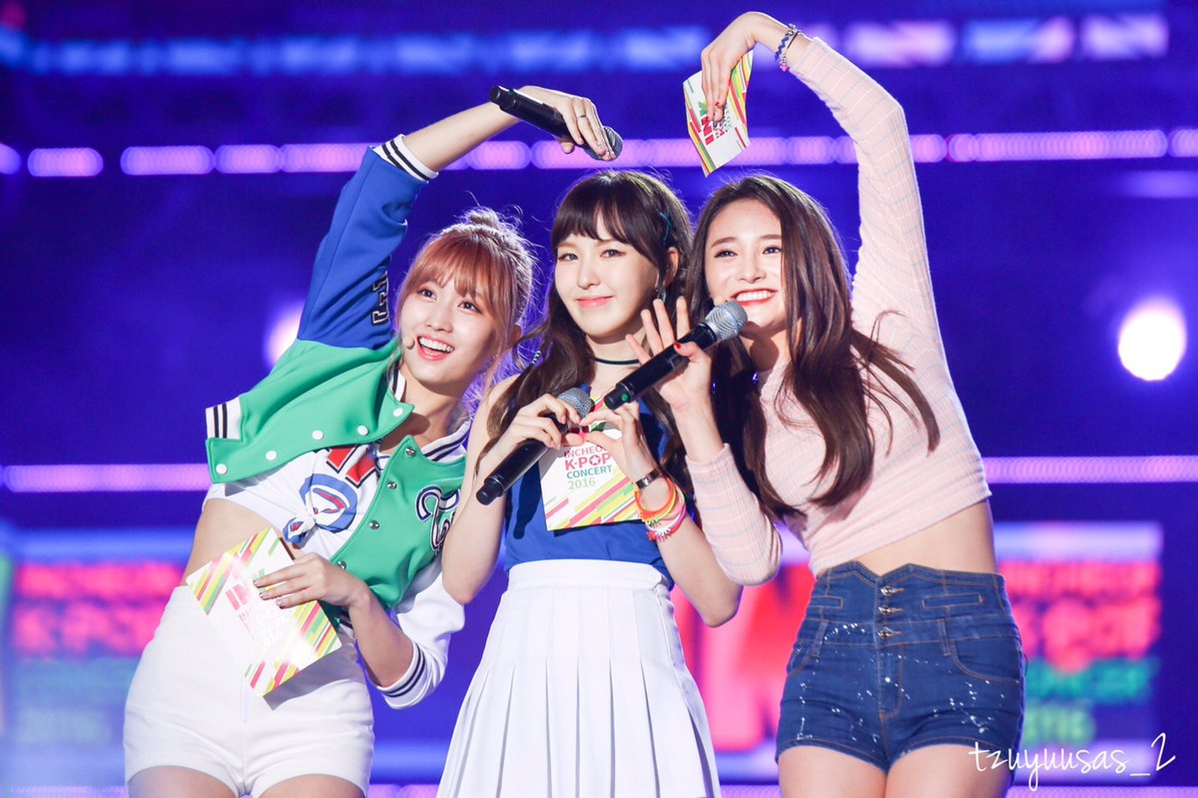 Hirai Momo