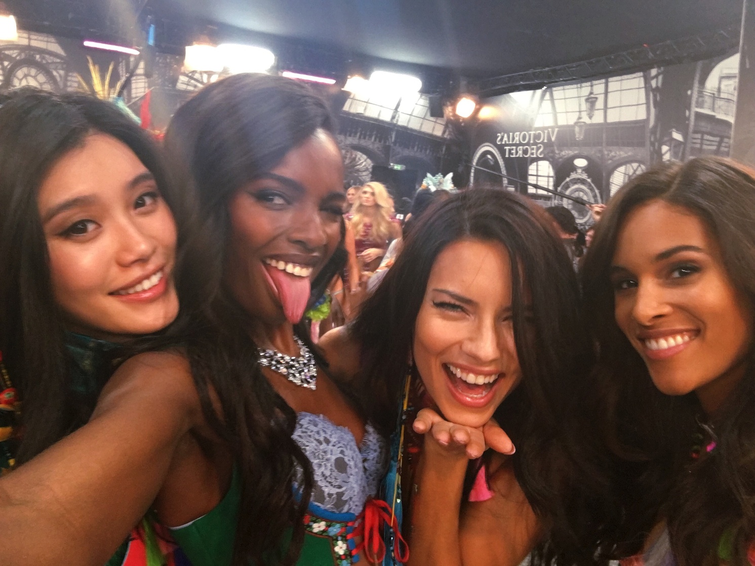 Selfie Leomie Anderson nude (35 foto and video), Ass, Is a cute, Boobs, legs 2020 Selfie Leomie Anderson nudes (31 photos), Ass, Is a cute, Feet, braless 2006