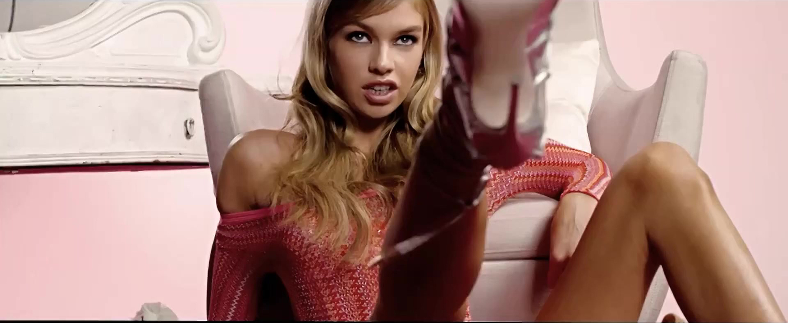 Stella Maxwell Stella Maxwell