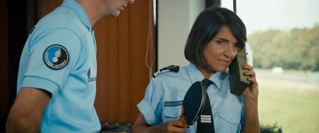 ร fond (2016) ร fond (2016)