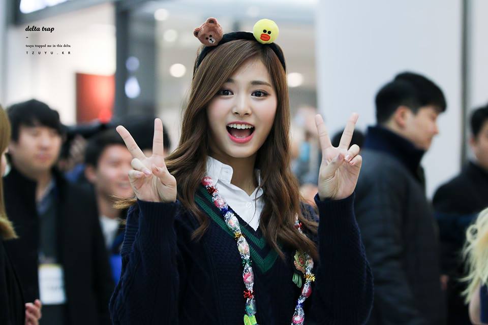 Chou Tzu-yu (Tzuyu) Chou Tzu-yu (Tzuyu)