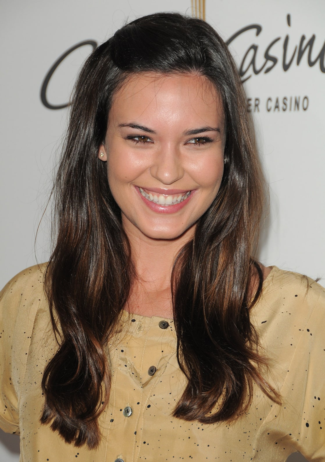 Odette-Annable-an-American-actress