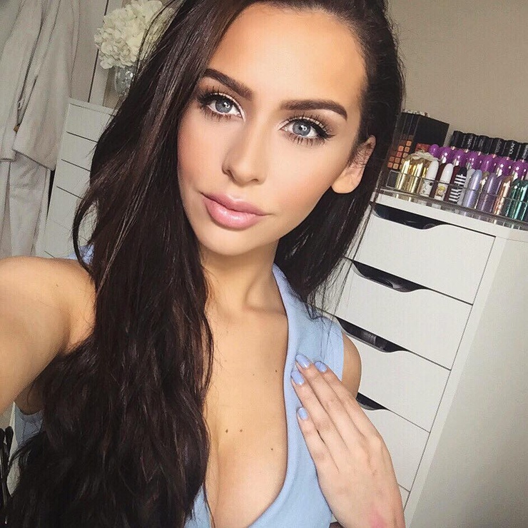 Carli Bybel