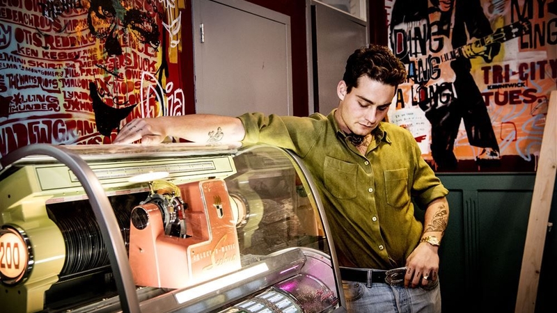 Douwe Bob