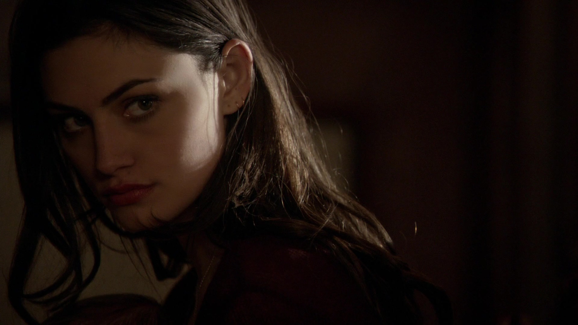 Phoebe Tonkin