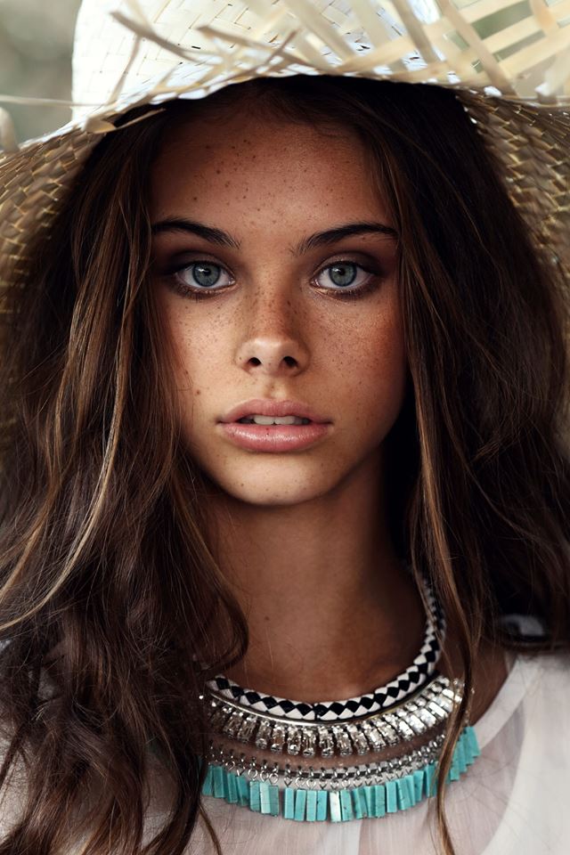 Meika woollard фото