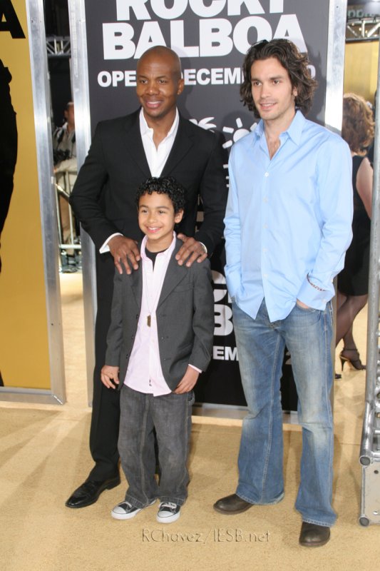 Picture of Noah GrayCabey