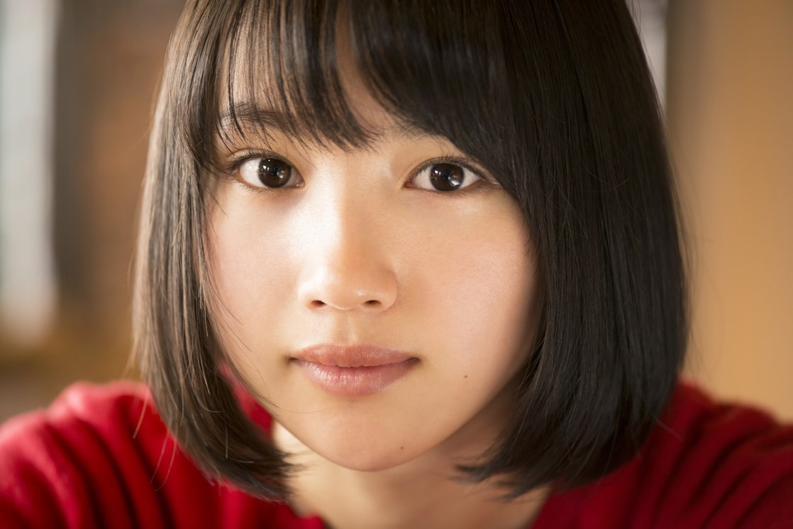 Suzu Hirose