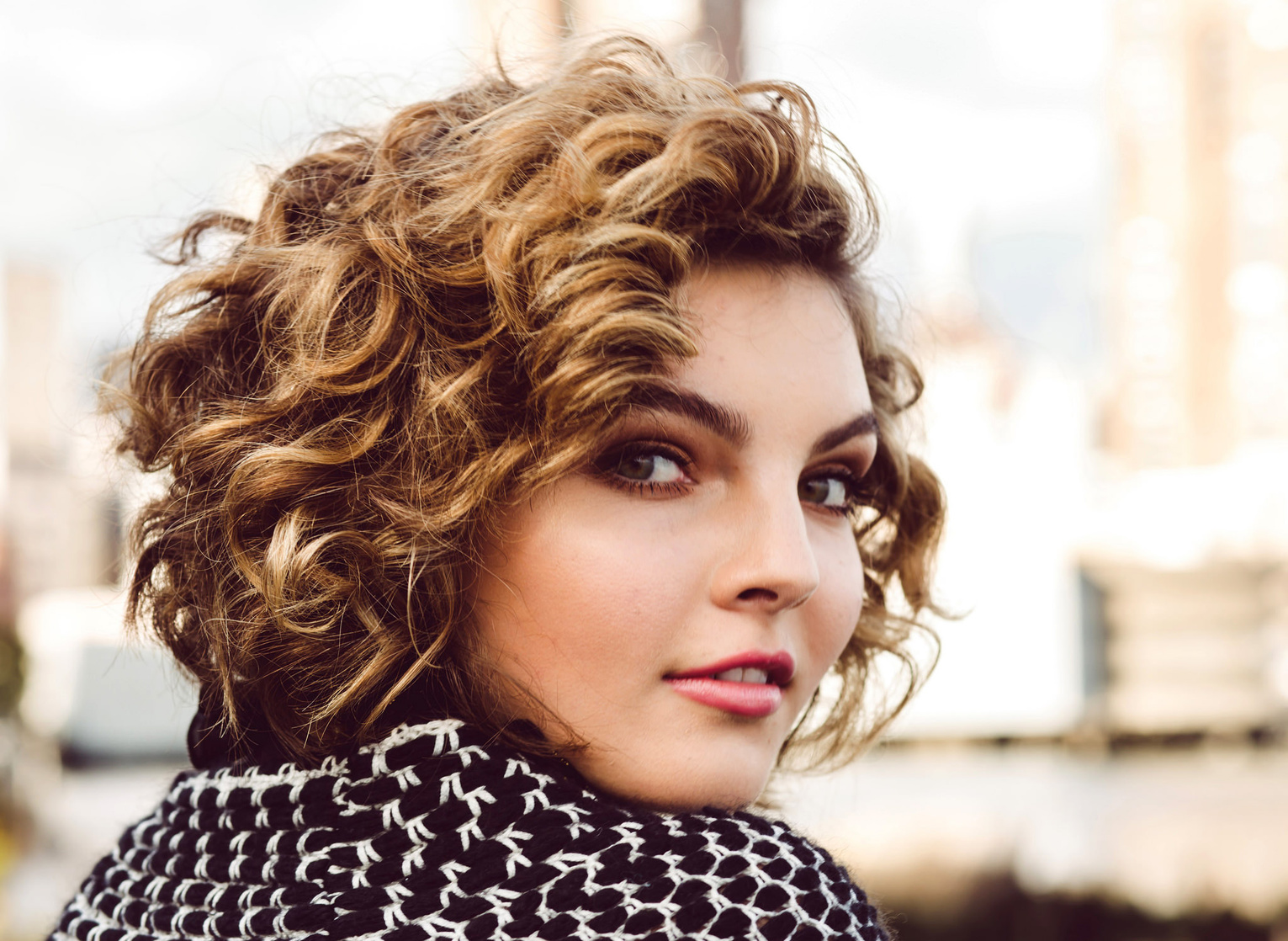 Camren Bicondova