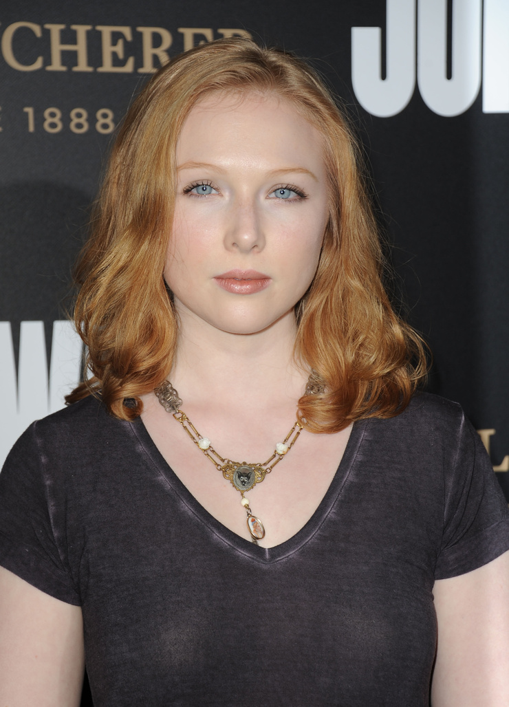 Molly C. Quinn image