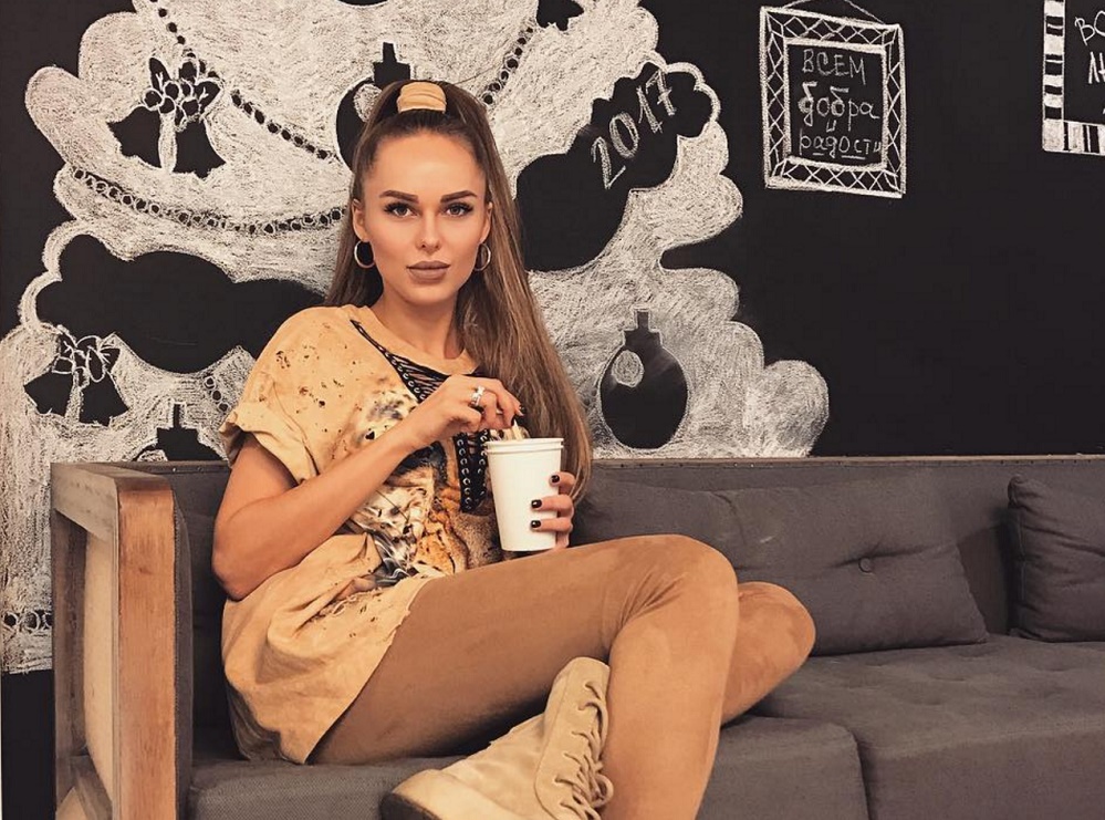 Hanna (Anna Ivanova) Hanna (Anna Ivanova)