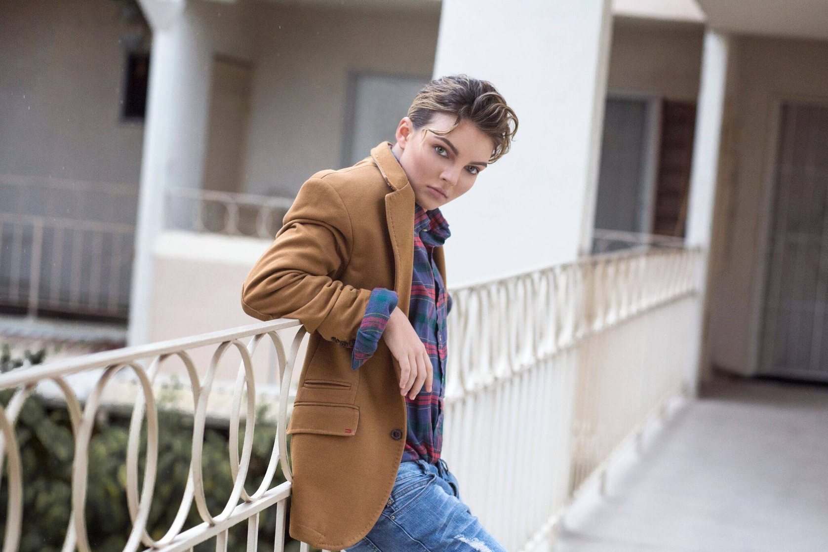 Camren Bicondova Camren Bicondova
