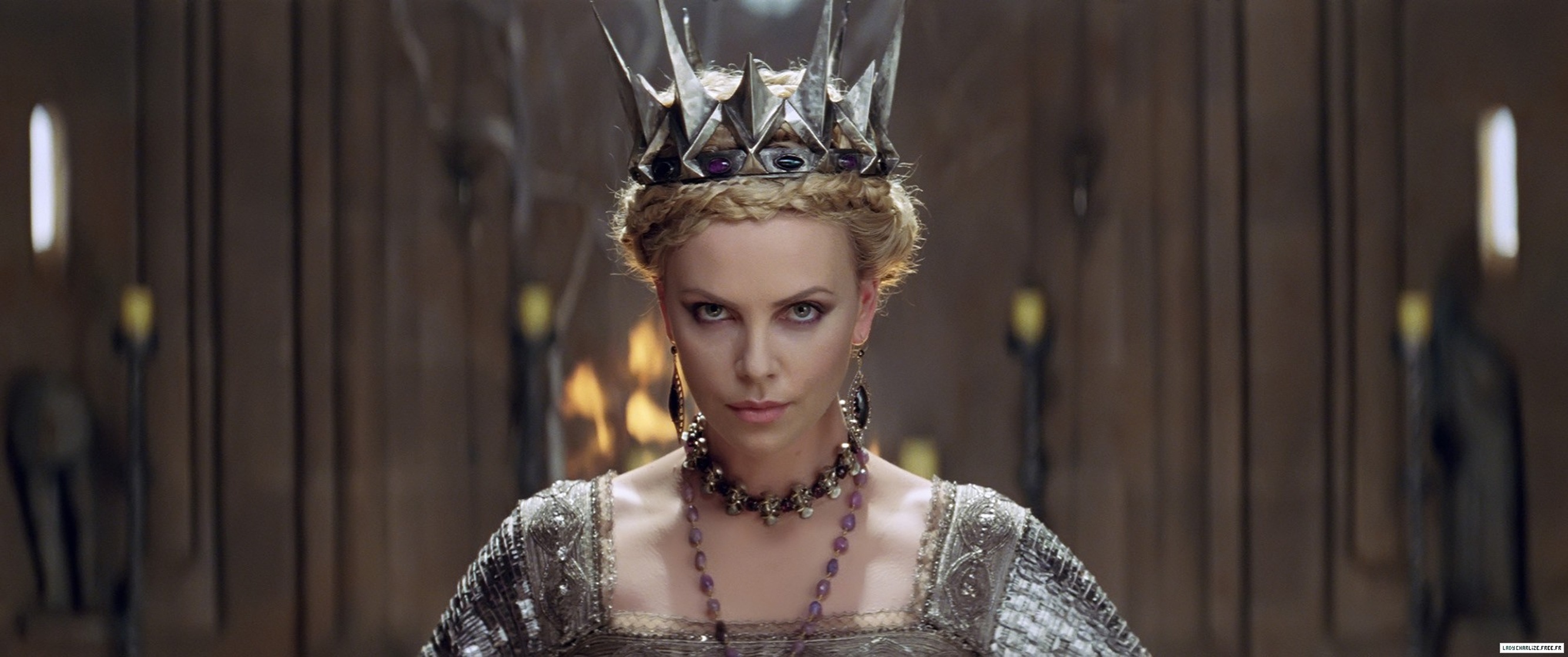 Queen Ravenna