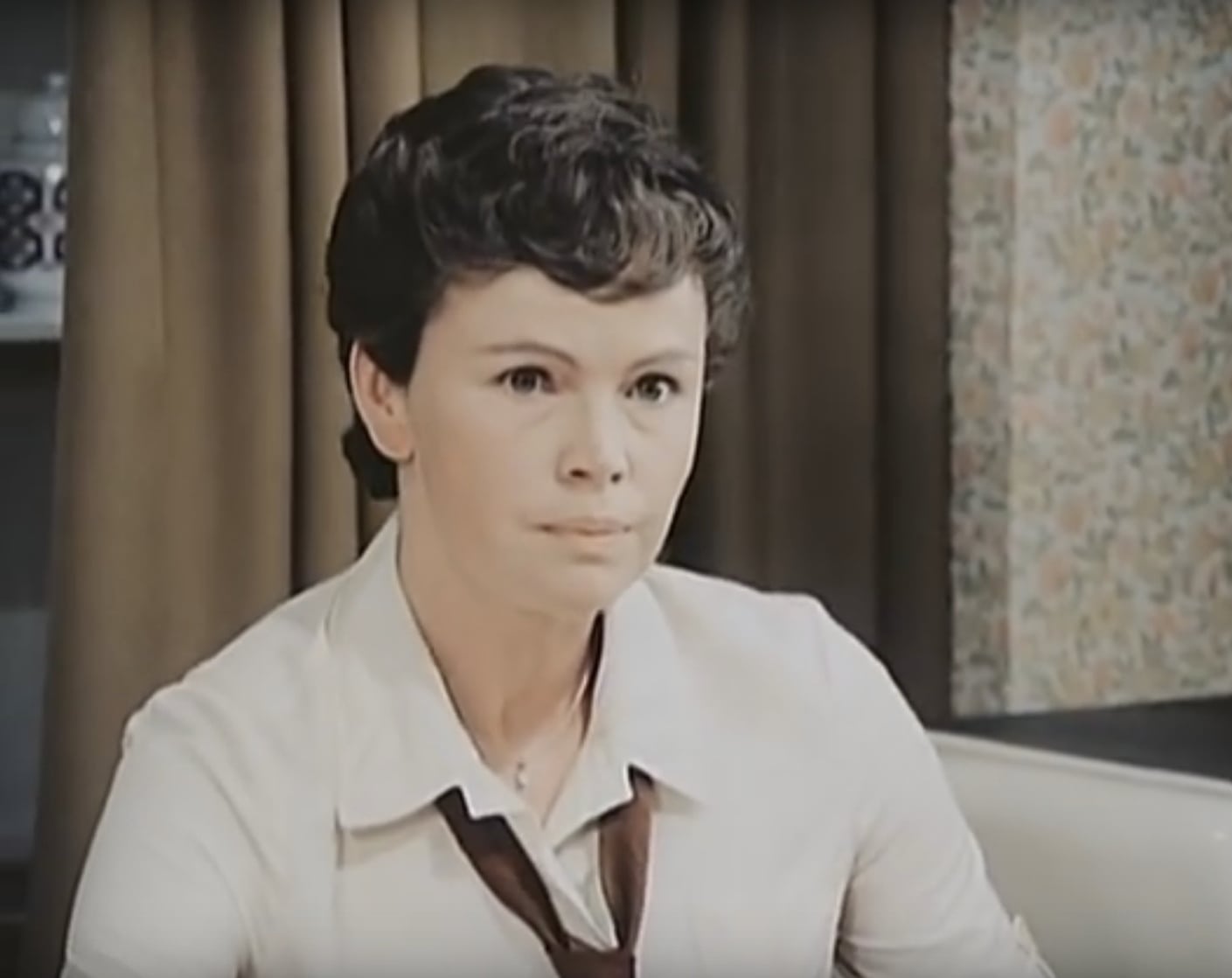 Renate Geißler as Secretary