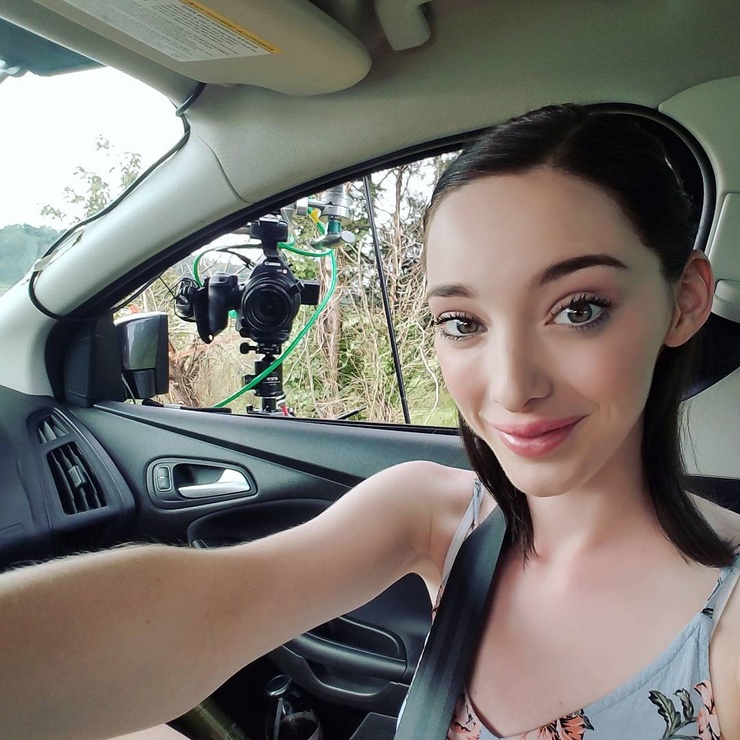 Picture Of Emma Dumont picture-of-emma-dumont