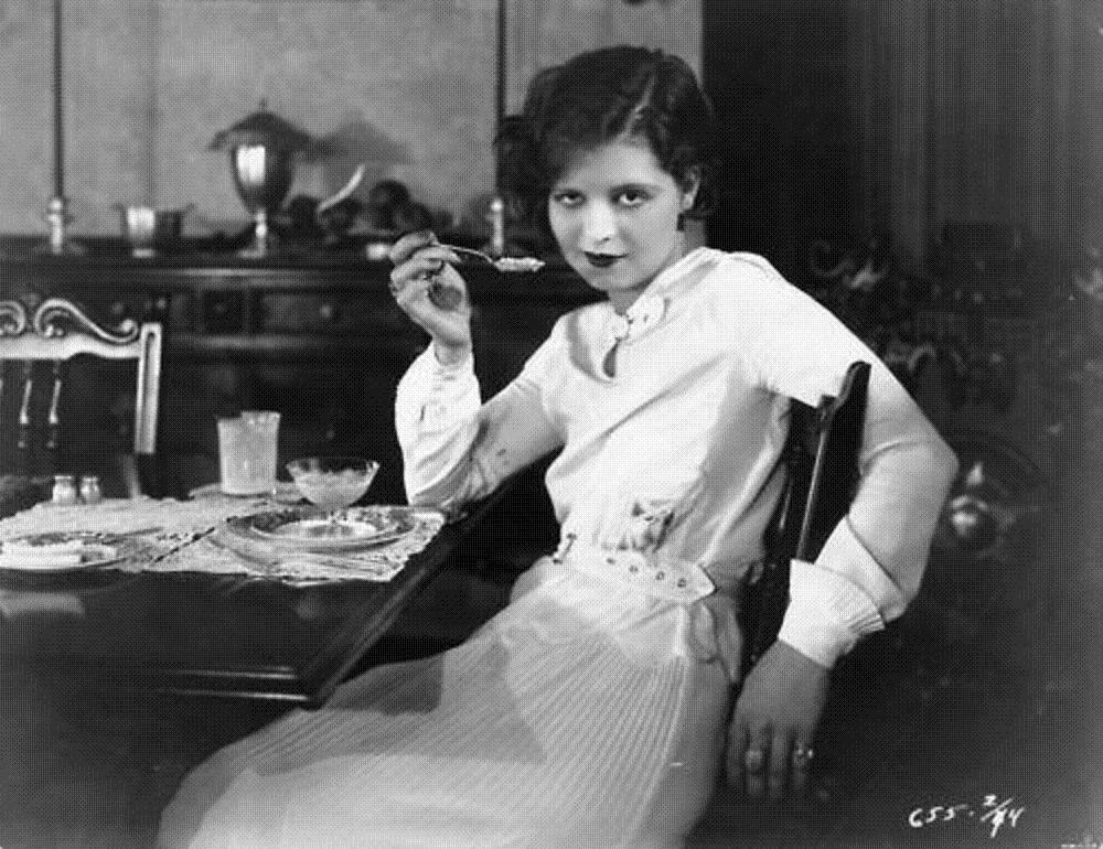 Clara Bow